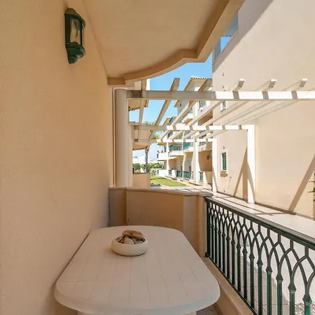 Kamaleon By Apartment *